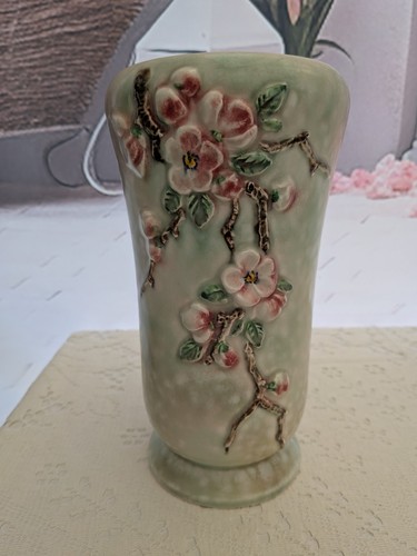 Sylvac pottery vase apple - pottery,