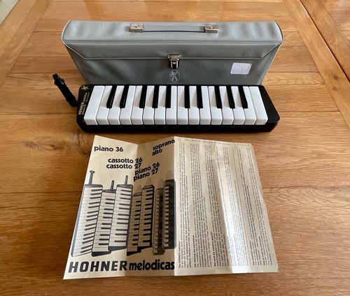 Hohner piano melodica case - piano, 26