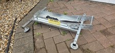 Big Grip Ladder Stabiliser and Ladder Leveller