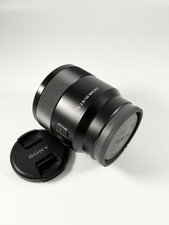 Sony FE 50mm F/2.8 Macro Lens