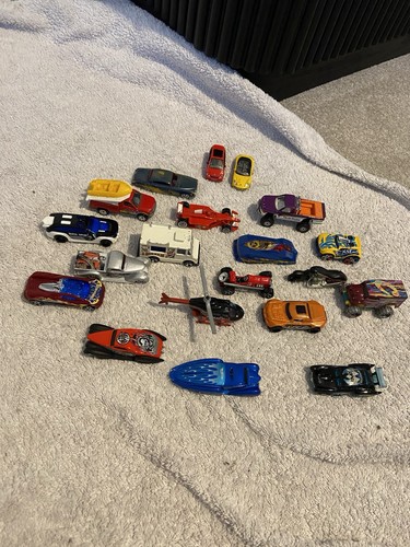 Hot wheels job lot - wheels,