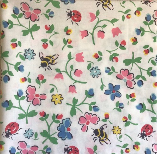 50cm square ditsy bugs cath - square,