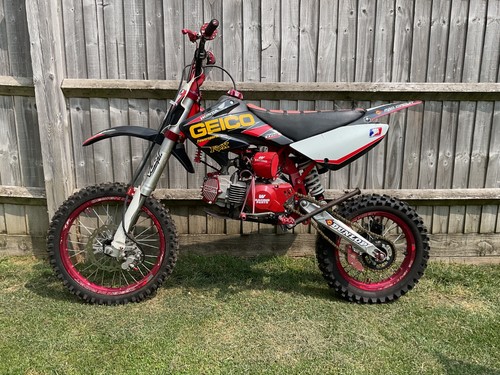 Stomp 150 pit bike racing - pit,