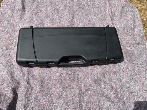 Large hard case - rifle, gun