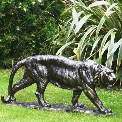 Small tiger garden - , sculpture