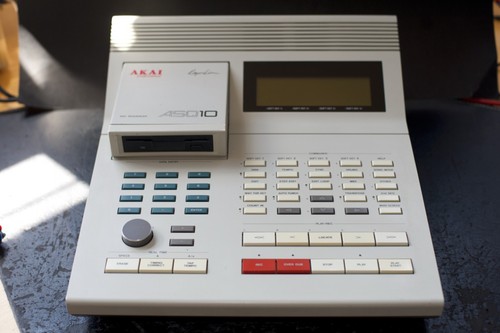 Akai asq midi - midi, sequencer