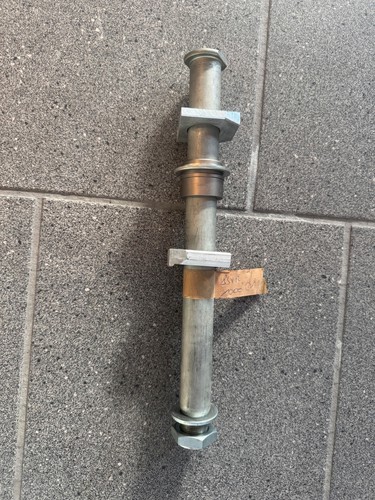 Thru axle rear - original, suzuki
