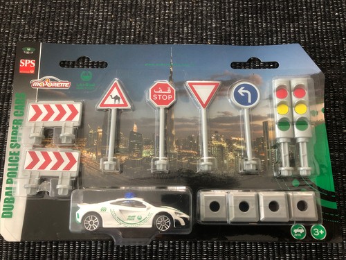 Majorette dubai police traffic - police,