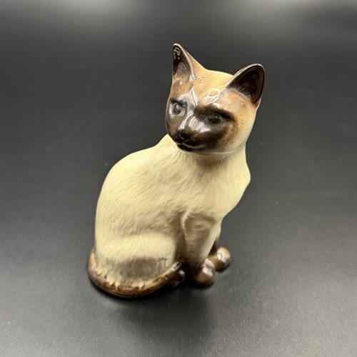 Vintage beswick sitting - vintage,