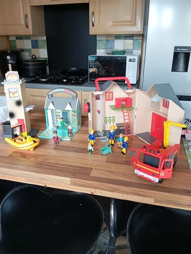 Fireman sam carrying fire - sam,