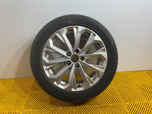 Volkswagen g0lf alloy wheel - volkswagen,