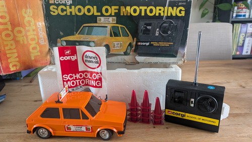 Vintage mk1 golf corgi - golf,