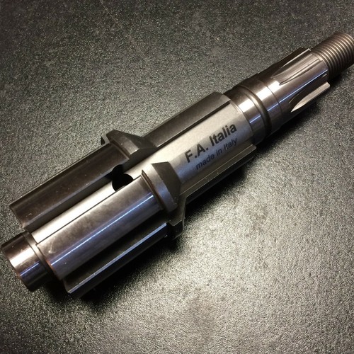Rear hub output lay - , shaft