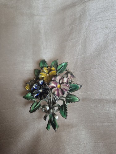 Vintage exquisite signed - exquisite,