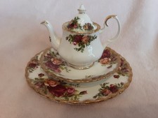 Royal Albert Old Country Roses