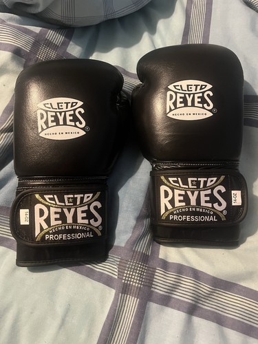 Cleto reyes boxing gloves - cleto, 14oz