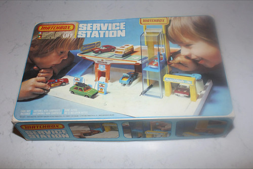 Matchbox service station - matchbox,