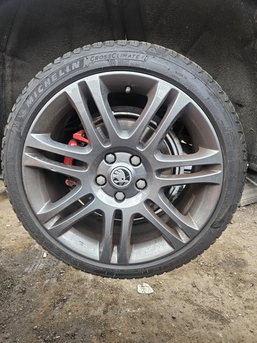 Genuine skoda superb mk2 - skoda,