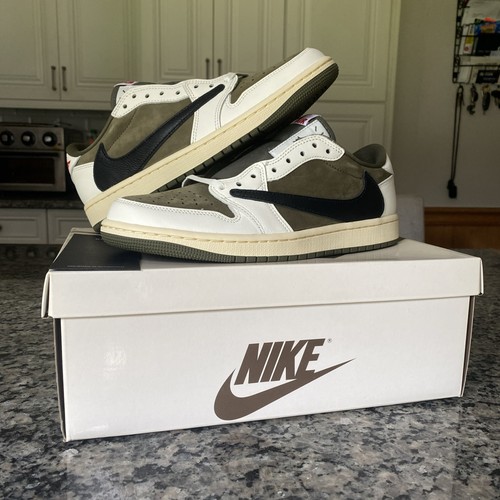 Size travis scott - 8,