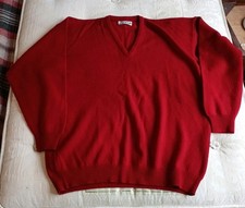 Vintage Men’s Pringle Red V