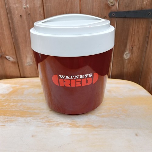 Watneys red barrel stewart - watneys,