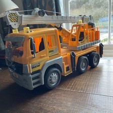 Bruder Toys: Crane Truck