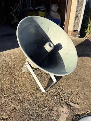 Vintage loud speaker - loud, (prop)