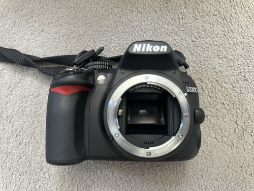 Nikon d3100 2mp digital - 14.2mp,