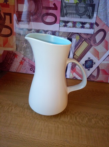Poole pottery white blue - &,