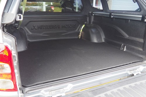Mitsubishi l200 series - mitsubishi, 6