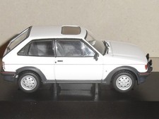 VANGUARDS / CORGI. VA14403 Ford Fiesta MK2 XR2 (1988)  Diamond White. NEW SEALED