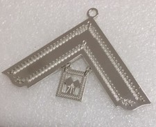 Craft Past Masters collar