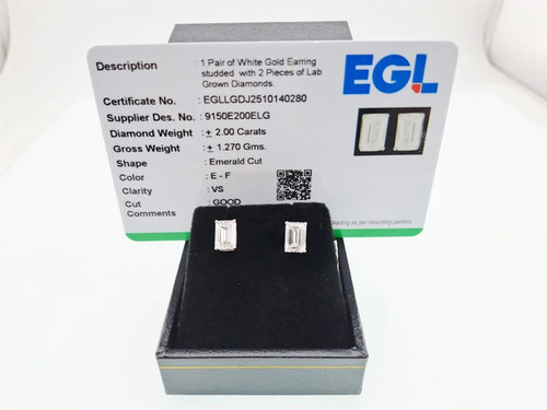 Emerald cut carat - emerald,
