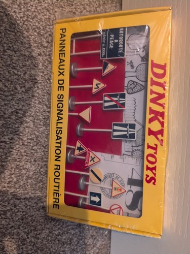 Dinky toys franch - dinky,