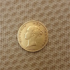 22ct GOLD HALF SOVEREIGN