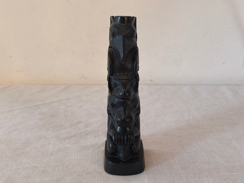 Canadian totem pole - totem,