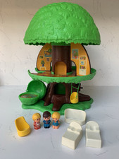 Vintage 1970s Palitoy Original Family Tree House