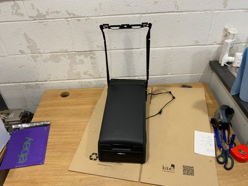 Mercedes w221 armrest storage - armrest,