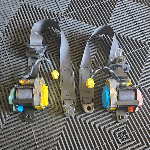 Honda s2000 seat belts - honda,