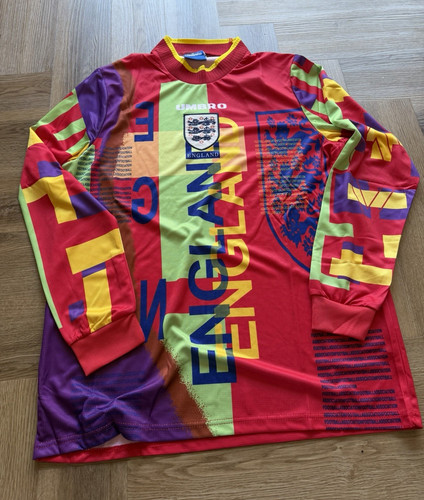 England goalkeeper long - goalkeeper, sleeve