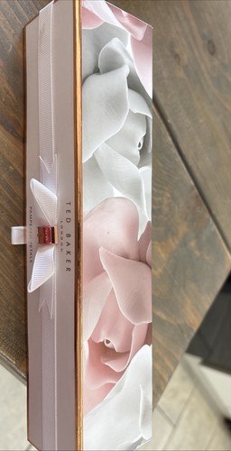 Ted baker pampered petals bath - baker,