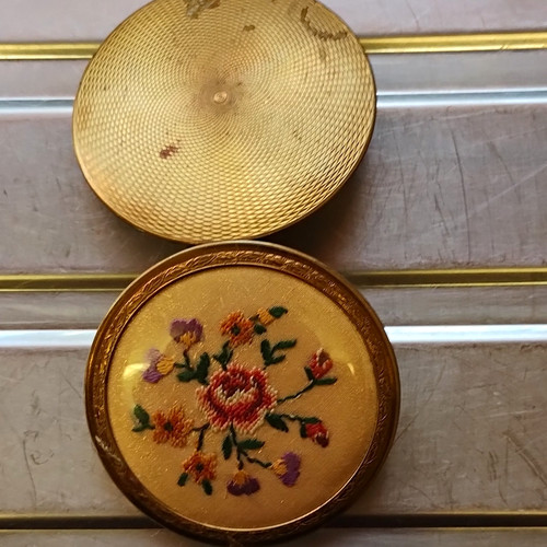 Vintage round metal floral - vintage,