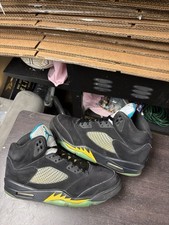 Size 10.5 - Jordan 5 Retro Mid Aqua