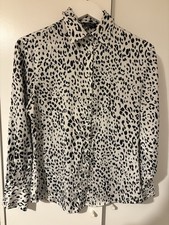 Women’s Zara Blouse. Size