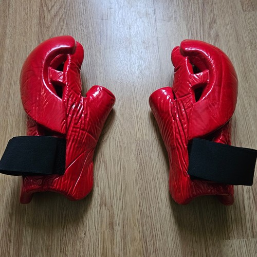 Red dipped foam - dipped, sparring