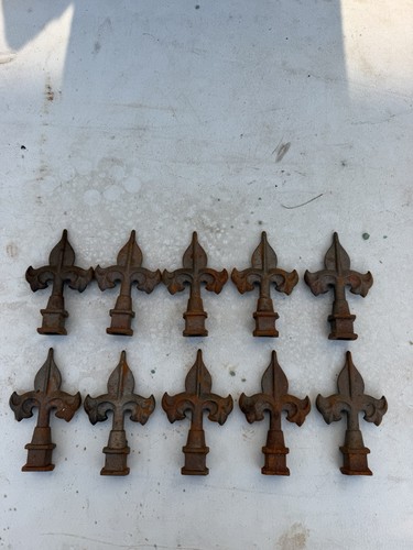 Cast iron finial fleur lis - finial,