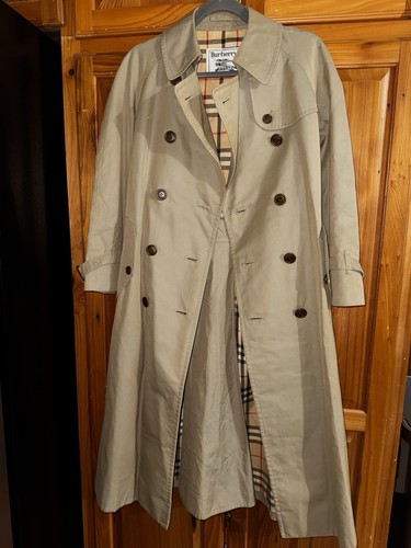 Burberrys men trench coat - men’s,