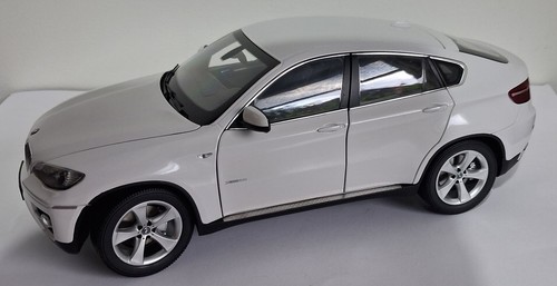Kyosho bmw 50i - x6, nr