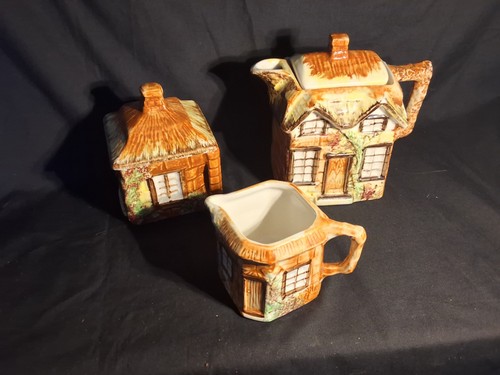 Kensington cottage ware - ware, trio
