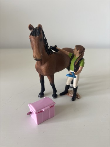 Schleich groom with tack box - with, +